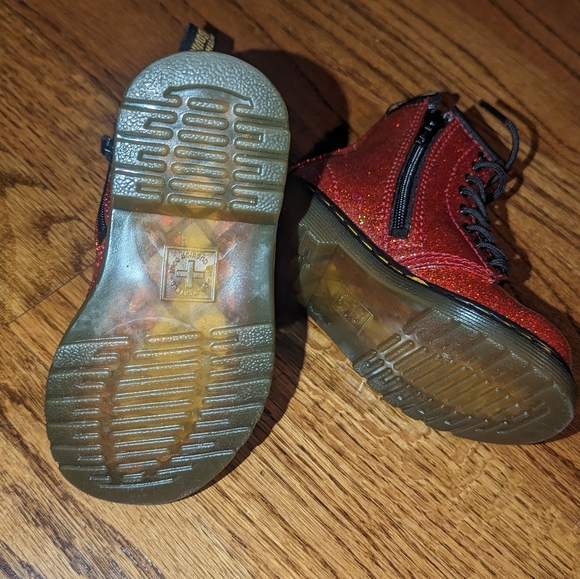 NWOT Dr Martens toddler girl RED sparkle boots - Picture 2 of 5
